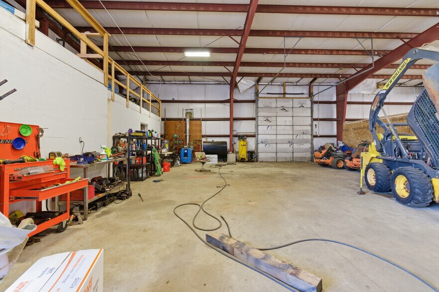 13 Tyler Dr, North Franklin, CT à vendre - Photo de l’immeuble – Image 2 sur 13