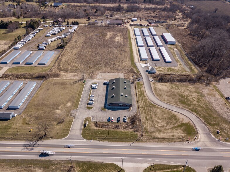 3390 N State Rd, Davison, MI à vendre - Photo de l’immeuble – Image 1 sur 61