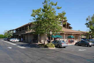 Plus de détails pour 3202-3368 Governor Dr, San Diego, CA - Bureau, Local commercial à louer