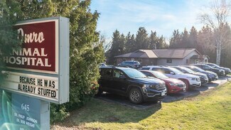 Plus de détails pour 645 Hawthorne Dr, Omro, WI - Local commercial à vendre