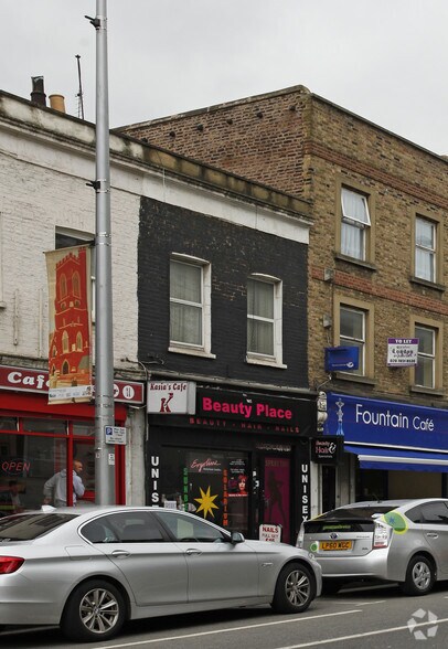 41 High St, Londres à louer - Photo principale – Image 1 sur 10