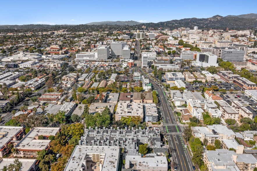 195 S Wilson Ave, Pasadena, CA à vendre - Photo de l’immeuble – Image 3 sur 32