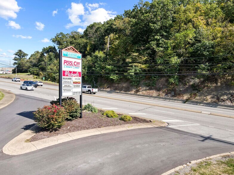 5030-5070 William Penn Hwy, Monroeville, PA à louer - Photo de l’immeuble – Image 3 sur 7