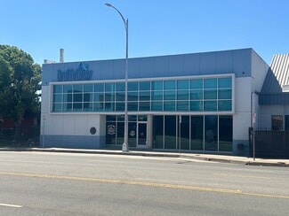 Plus de détails pour 2611 F St, Bakersfield, CA - Bureau à vendre