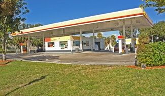 Plus de détails pour 301 W Hillsboro Blvd, Deerfield Beach, FL - Local commercial à vendre