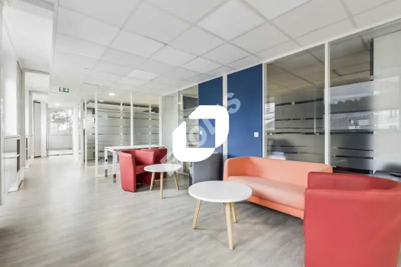 Local d’activités dans Paris à louer - Photo de l’immeuble – Image 1 sur 23