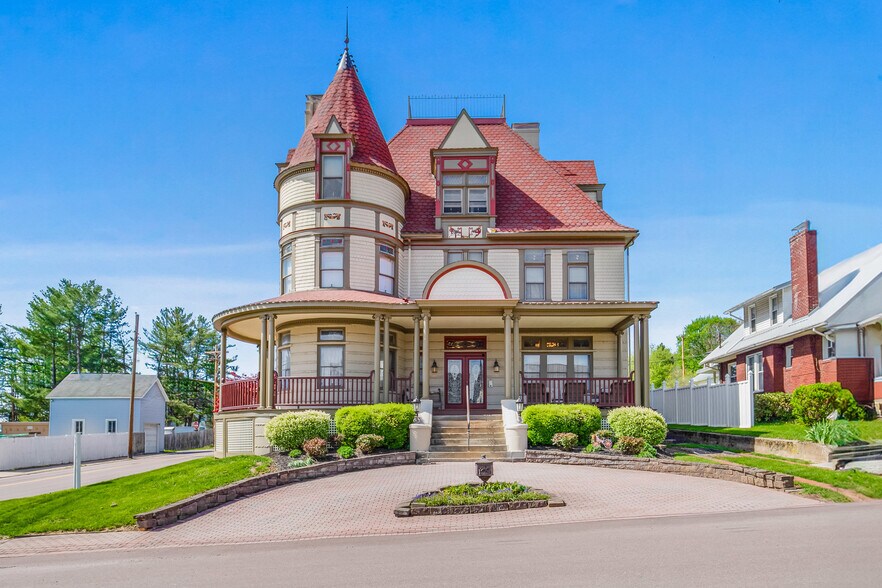 301 Meyers Ave, Meyersdale, PA à vendre - Photo de l’immeuble – Image 1 sur 73