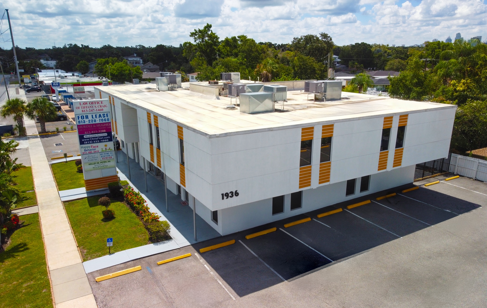1936 W Dr Martin Luther King Jr Blvd, Tampa, FL à louer Photo de l’immeuble– Image 1 sur 8