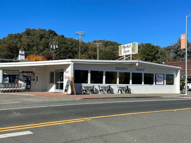 13400 S Highway 101, Hopland, CA à vendre - Photo principale – Image 1 sur 18