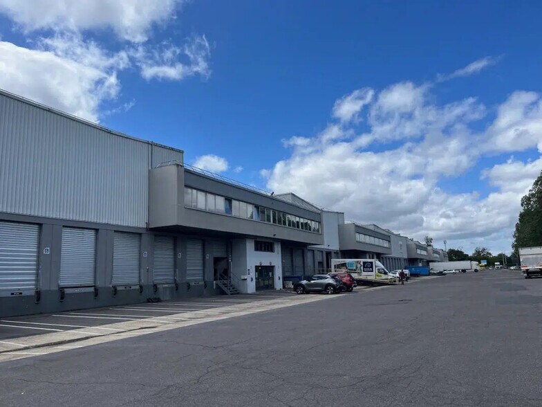 22 Avenue Paul Langevin, Herblay-sur-Seine à louer - Photo de l’immeuble – Image 1 sur 6