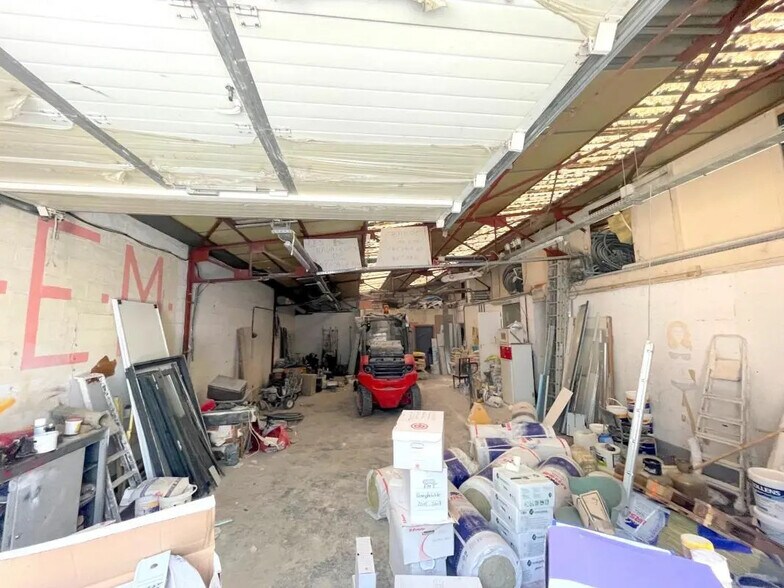 Industriel/Logistique dans Mareil-Marly à vendre - Photo de l’immeuble – Image 2 sur 7