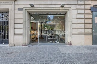 Plus de détails pour Local commercial à louer