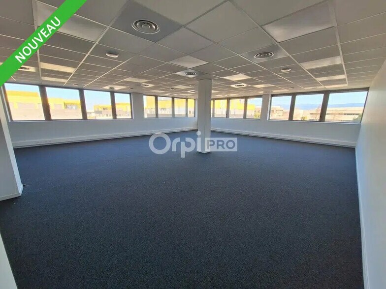 Bureau dans Valence à louer - Photo de l’immeuble – Image 1 sur 10