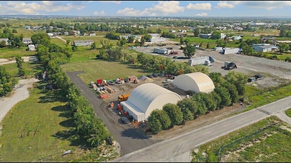 17375 Gaffield Rd, Justin, TX à louer - Vidéo sur l’annonce professionnelle – Image 2 sur 12