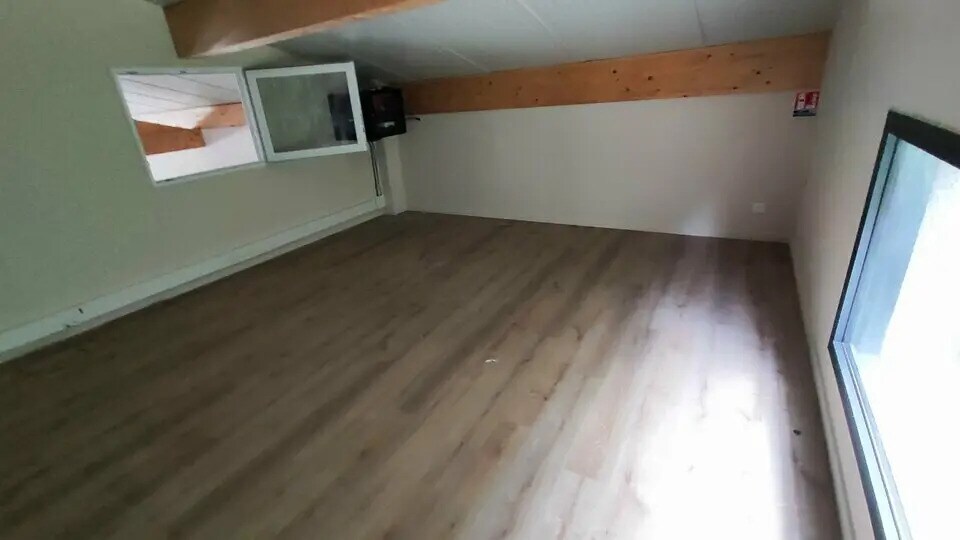 Local d’activités dans Villargondran à louer - Photo de l’immeuble – Image 2 sur 4