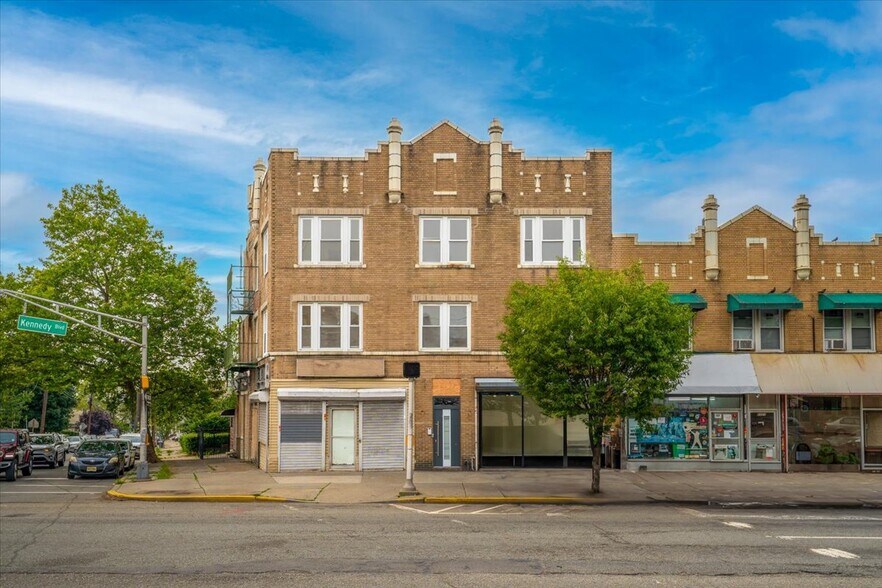 2321 John F Kennedy Blvd, Jersey City, NJ à vendre - Photo de l’immeuble – Image 2 sur 34