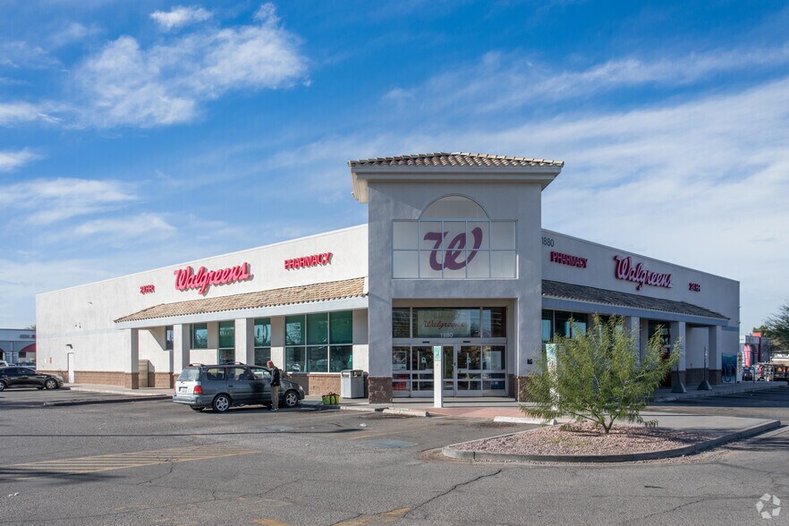 1806-1820 E Irvington Rd, Tucson, AZ à louer - Photo principale – Image 2 sur 7