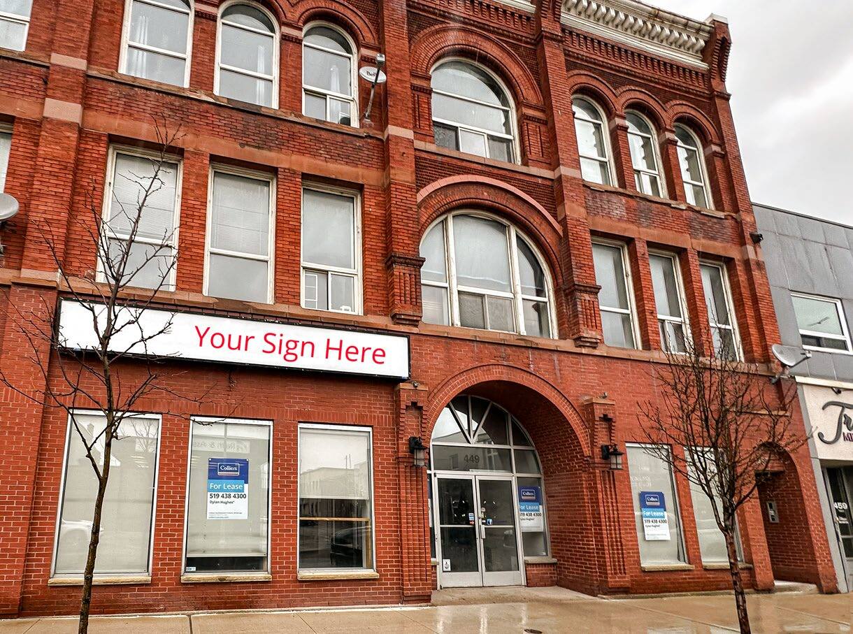 449-453 Talbot St, St Thomas, ON à louer Photo de l’immeuble– Image 1 sur 6