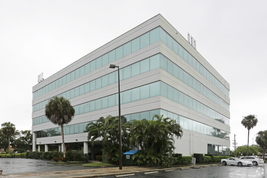2503 Del Prado Blvd S, Cape Coral, FL à louer - Photo de l’immeuble – Image 2 sur 82