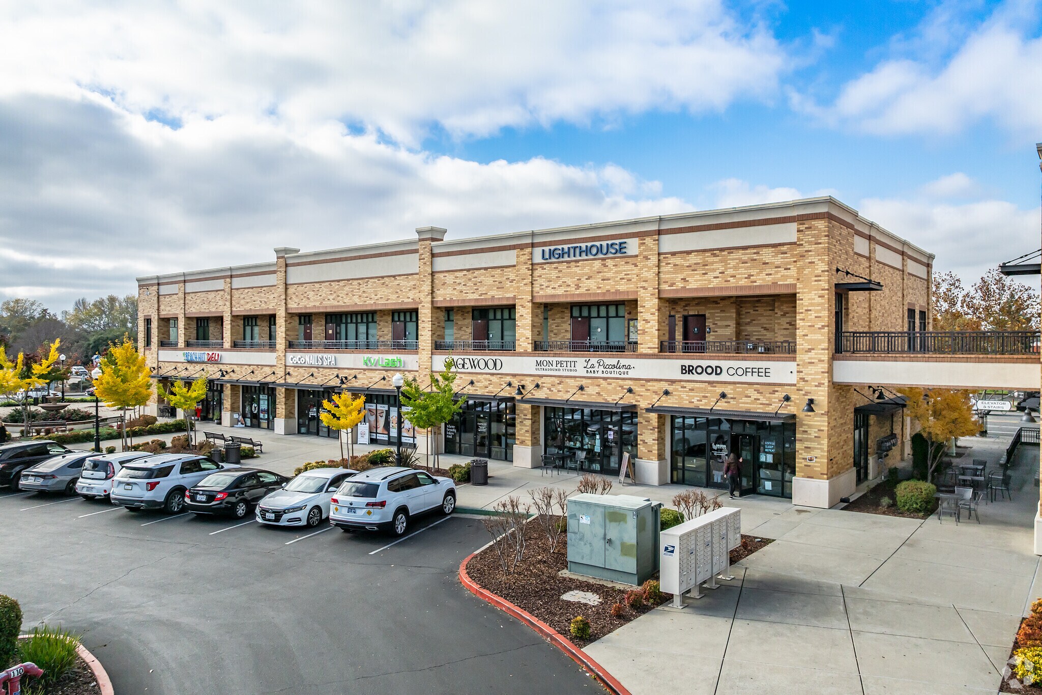 110 Gateway Dr, Lincoln, CA à louer Photo principale– Image 1 sur 6