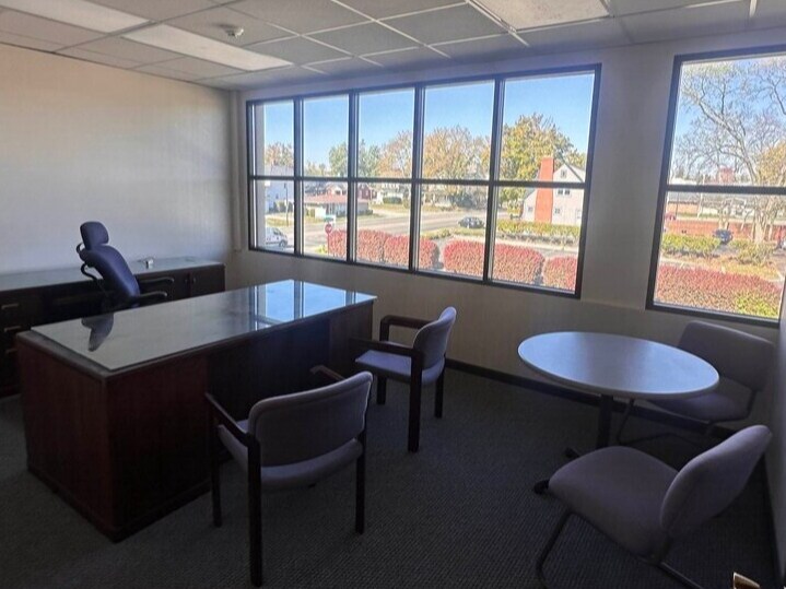 1730 N Limestone St, Springfield, OH à louer - Photo intérieure – Image 3 sur 29