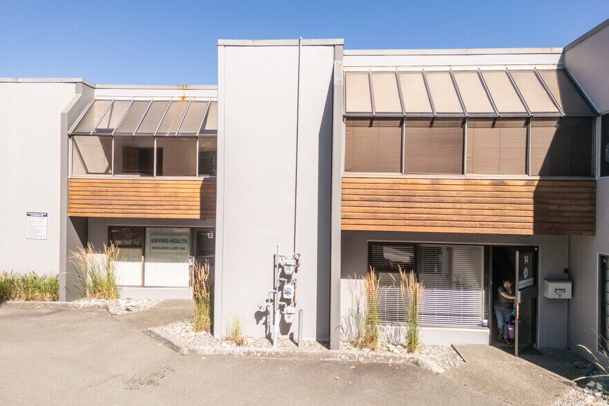 12240 Horseshoe Way, Richmond, BC à vendre - Photo de l’immeuble – Image 3 sur 4