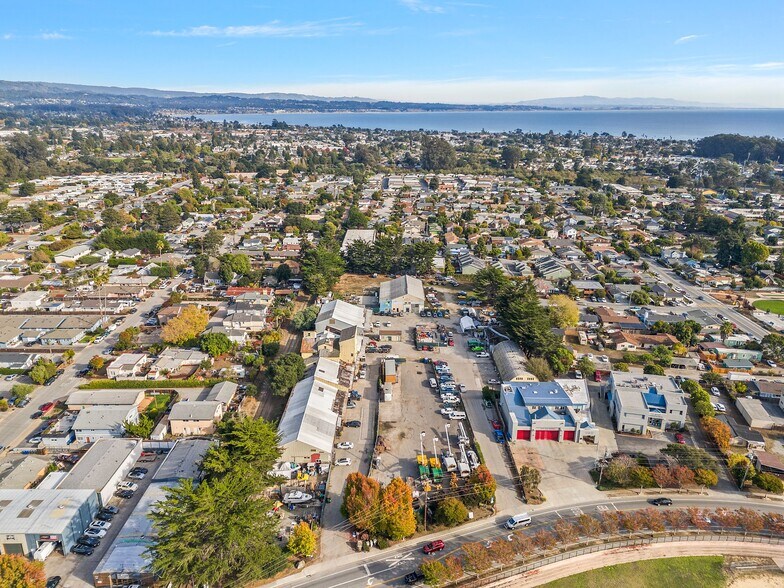 980 17th Ave, Santa Cruz, CA à vendre - Photo de l’immeuble – Image 2 sur 25