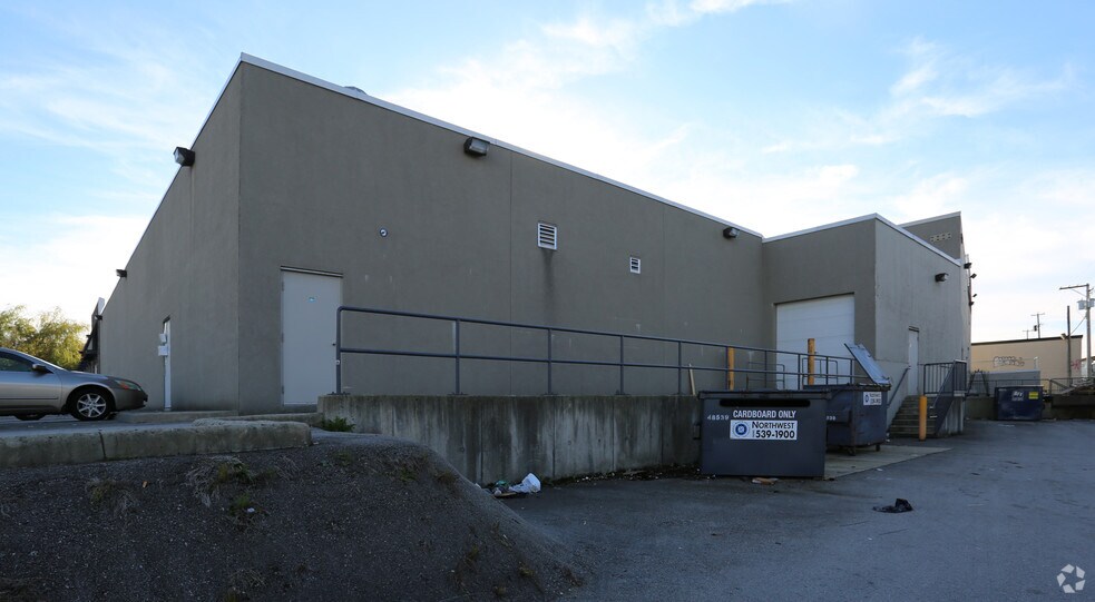 3003 Grandview Hwy, Vancouver, BC à louer - Photo de l’immeuble – Image 3 sur 5
