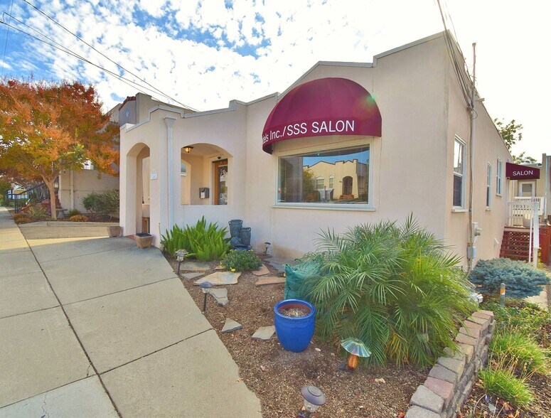 264 Spring St, Pleasanton, CA à louer - Photo de l’immeuble – Image 1 sur 21