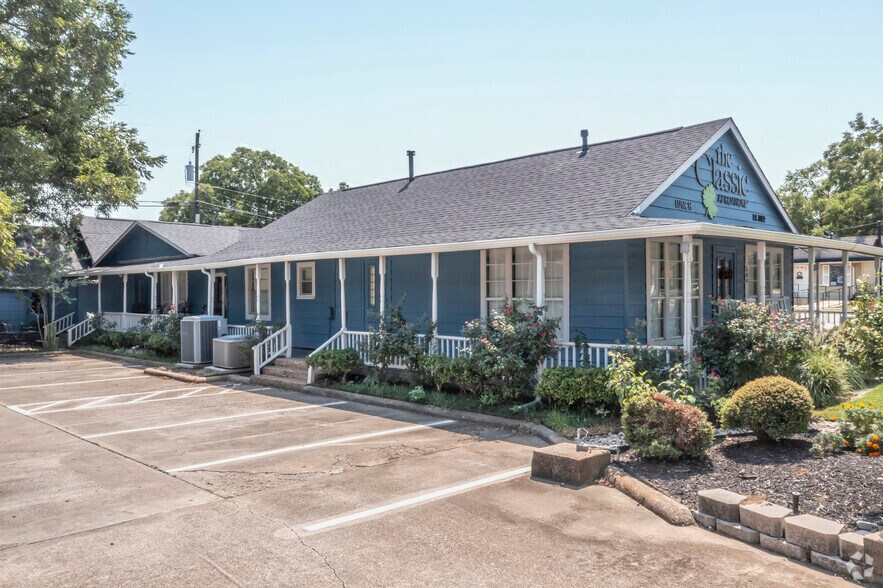 504 N Oak St, Roanoke, TX à vendre - Photo de l’immeuble – Image 3 sur 5