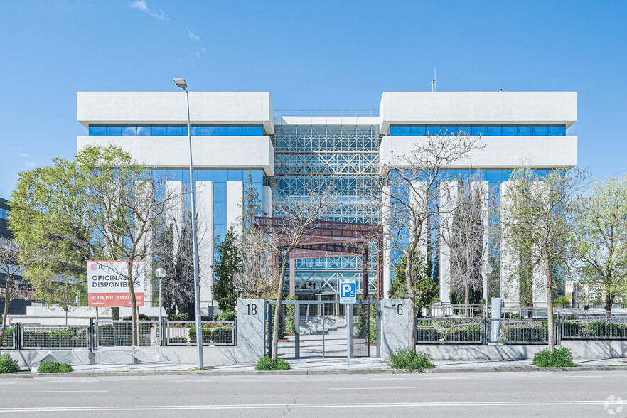 Calle Ribera del Loira, 16 - 18, Madrid, Madrid à louer - Plan d’étage – Image 1 sur 8