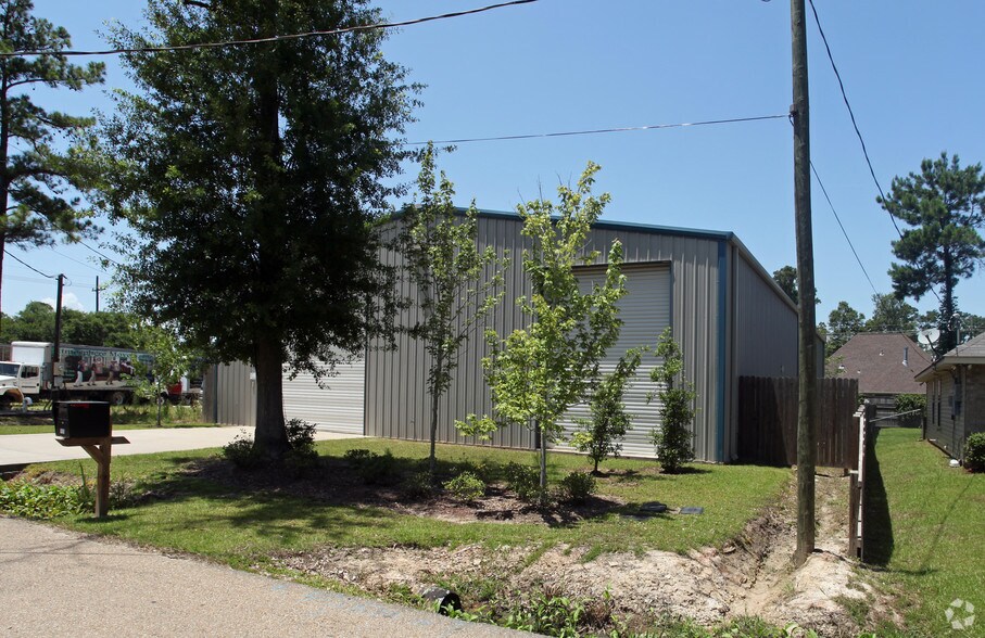 111 Pear St, Covington, LA à vendre - Photo de l’immeuble – Image 2 sur 2