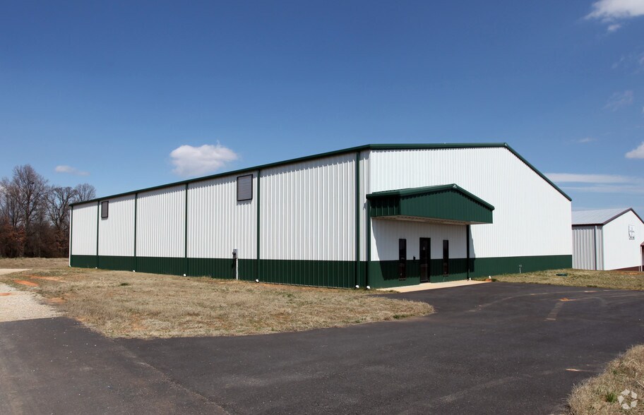 98 Fairview Church Rd, Spartanburg, SC à louer - Photo principale – Image 1 sur 3
