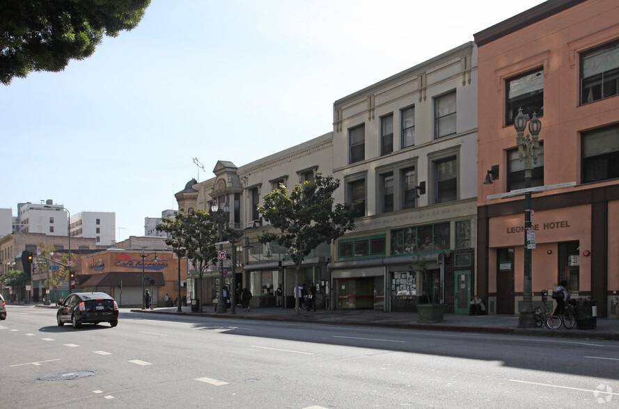 108 E 5th St, Los Angeles, CA à louer - Photo de l’immeuble – Image 2 sur 5
