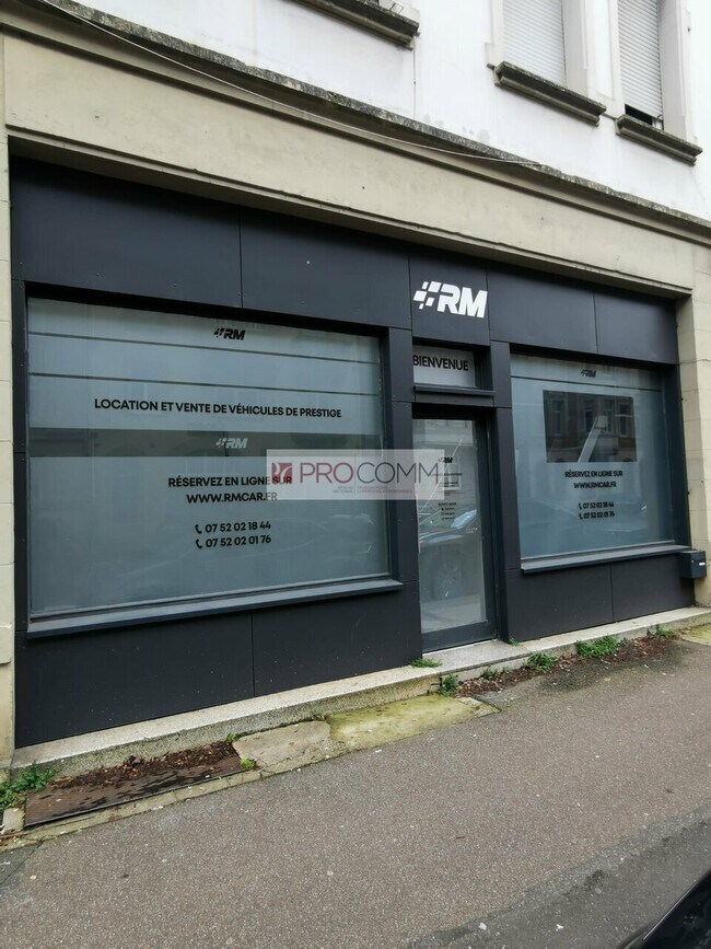 Plus de détails pour Local commercial à louer