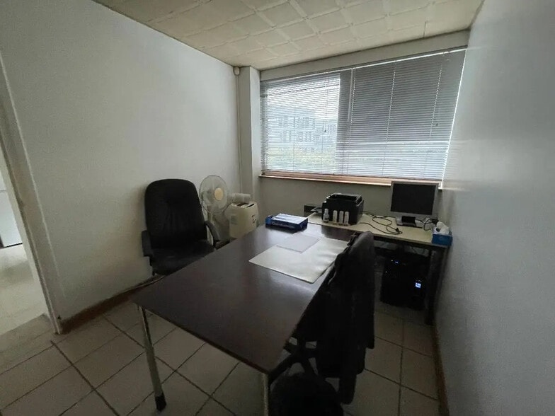 Bureau dans Limonest à louer - Photo de l’immeuble – Image 2 sur 4
