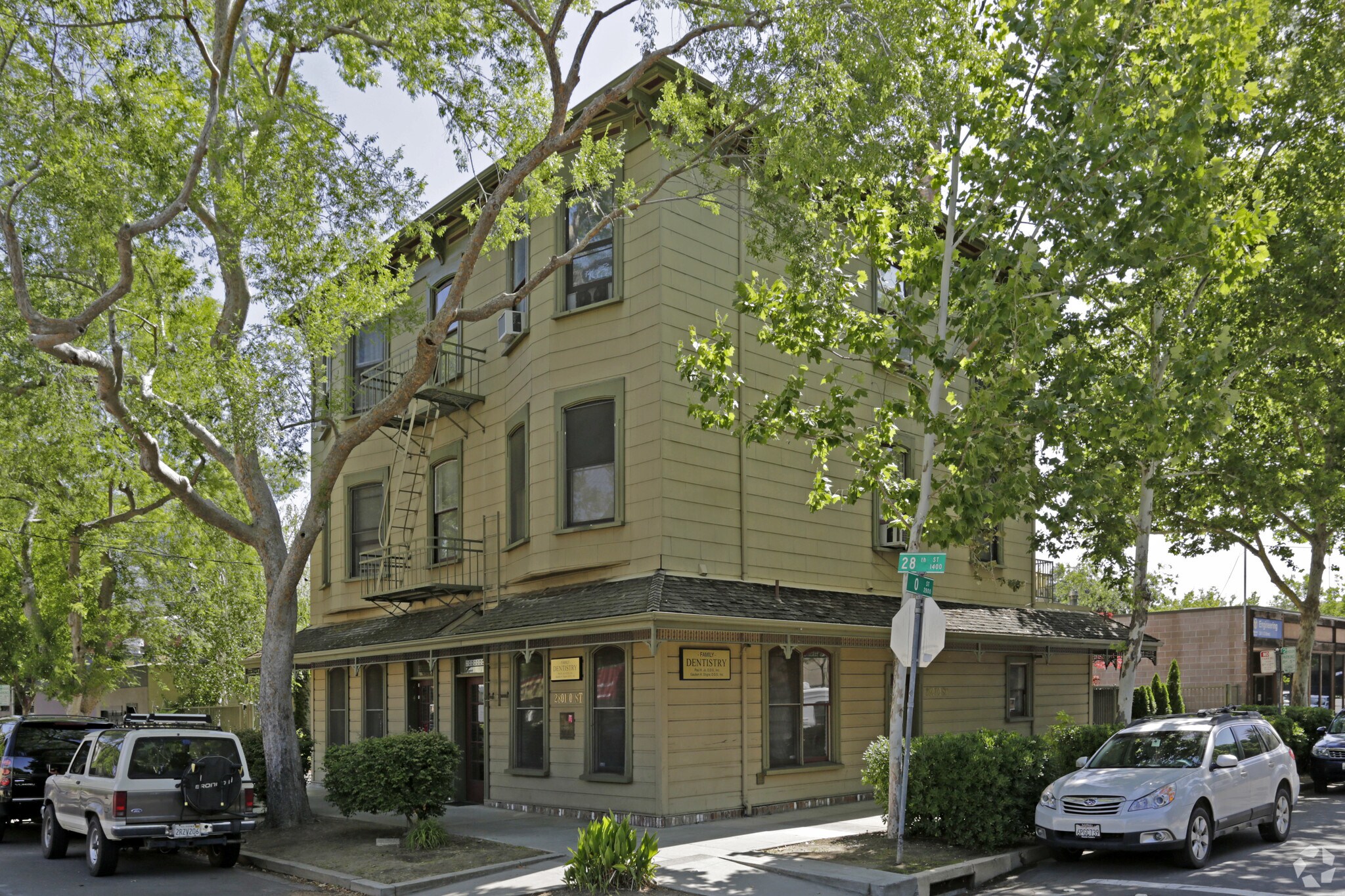 2801 O St, Sacramento, CA à louer Photo principale– Image 1 sur 7