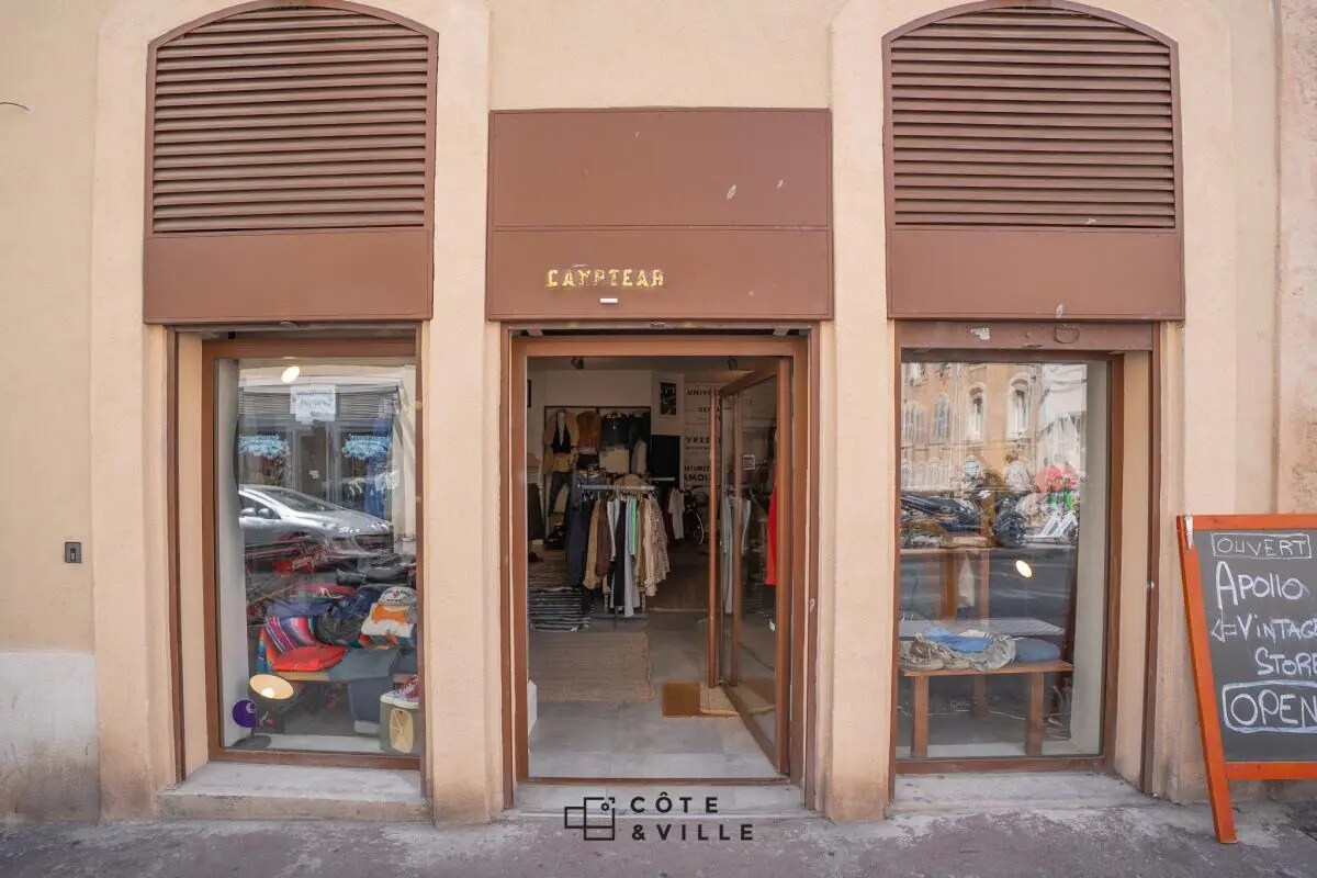Local commercial dans Marseille à louer Photo de l’immeuble– Image 1 sur 3