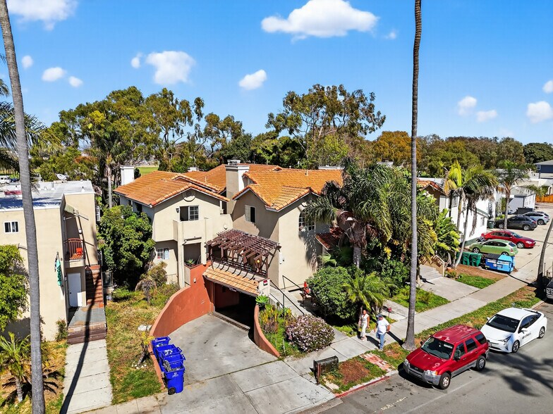 4930 W Point Loma Blvd, San Diego, CA à vendre - Photo de l’immeuble – Image 2 sur 31