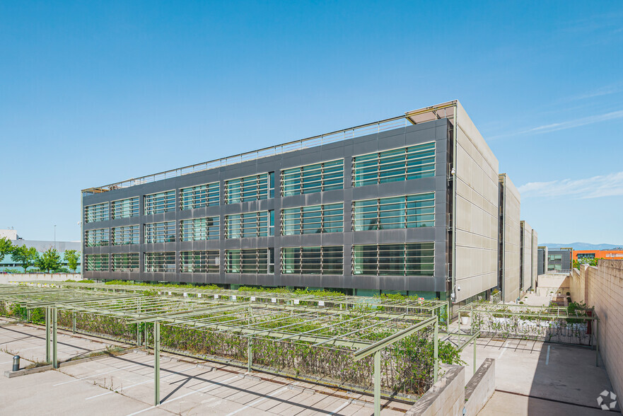 Calle Jacinto Benavente, 2, Las Rozas de Madrid, Madrid à louer - Photo principale – Image 1 sur 24