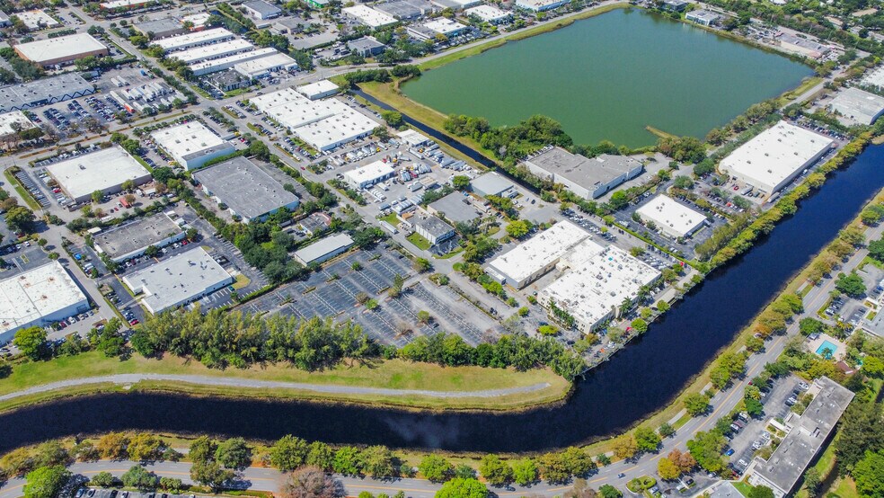 1000 30th Ave, Pompano Beach, FL à louer - Aérien – Image 3 sur 4