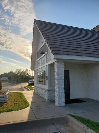 Plus de détails pour 3030 N Penstemon St, Wichita, KS - Local commercial à vendre