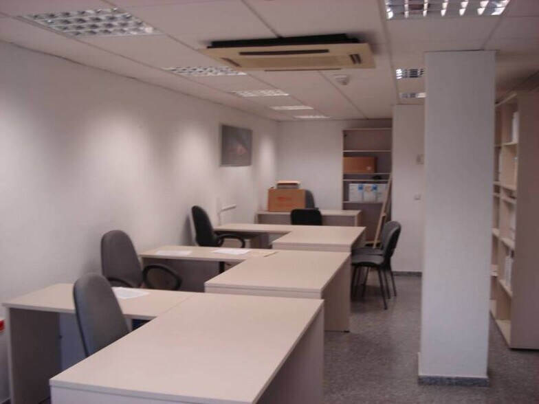 Bureau dans El Ejido, Almería à louer - Photo principale – Image 2 sur 6