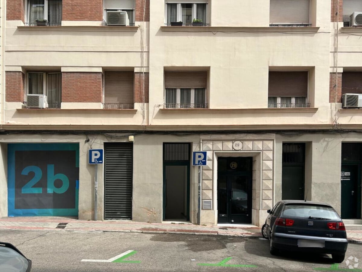 Madrid, MAD 28028 - Lot Puerta 01, Esc. 1 -  - Photo intérieure - Image 1 of 28