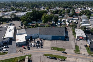 Plus de détails pour 1040-1050 Eastland Dr, Lexington, KY - Industriel/Logistique à vendre