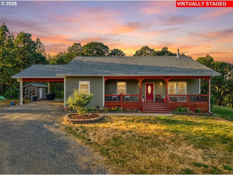 445 Green Valley Rd, Oakland, OR à vendre - Photo principale – Image 1 sur 1
