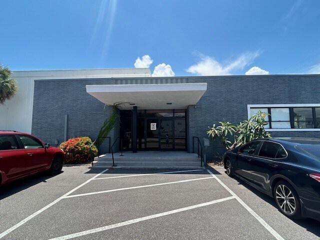 5201 S West Shore Blvd, Tampa, FL à louer - Photo de l’immeuble – Image 2 sur 28