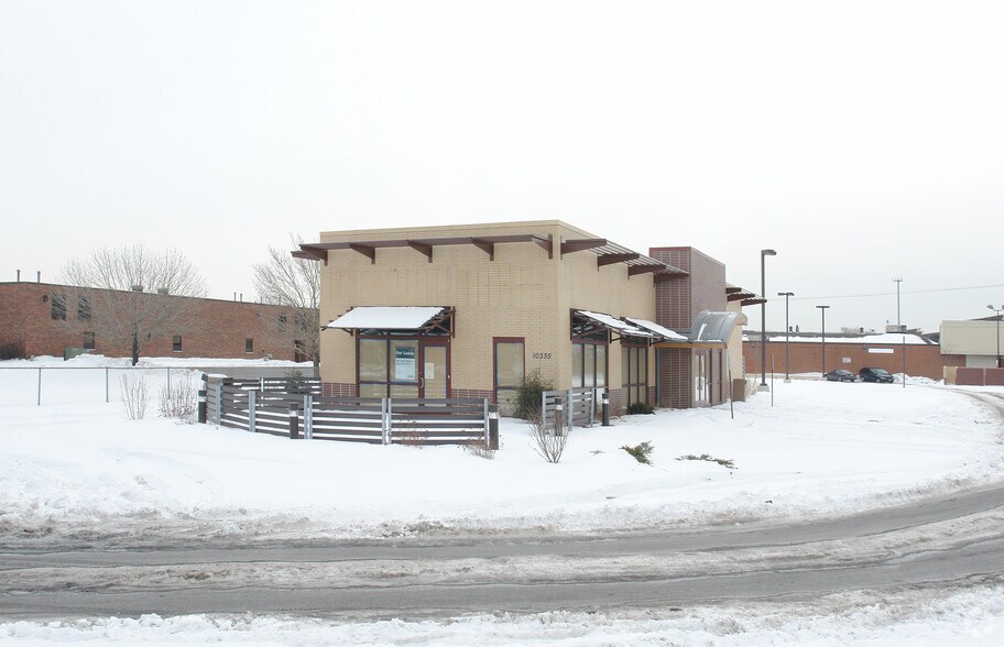 10335 Grand Ave, Franklin Park, IL à louer - Photo de l’immeuble – Image 2 sur 4