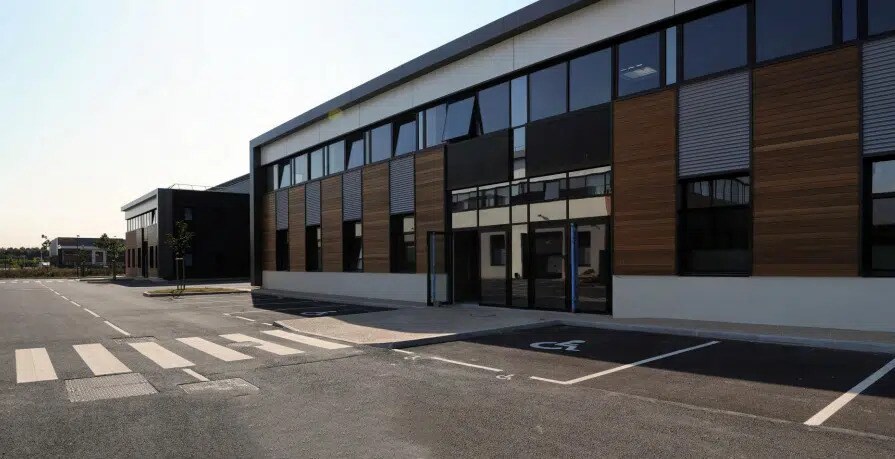 Industriel/Logistique dans Villeneuve-la-Garenne à louer - Photo de l’immeuble – Image 2 sur 18
