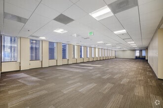 5901 W Century Blvd, Los Angeles, CA à louer Photo intérieure– Image 2 sur 6